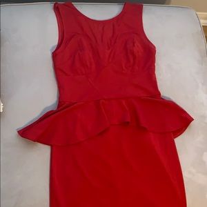 Very flattering dress